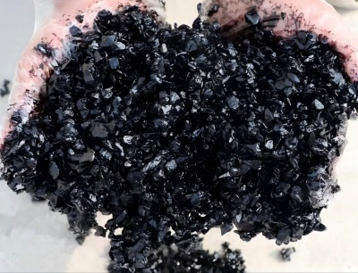 乌拉特前沥青冷补料（沥青砂）的优势特点与施工流程解析